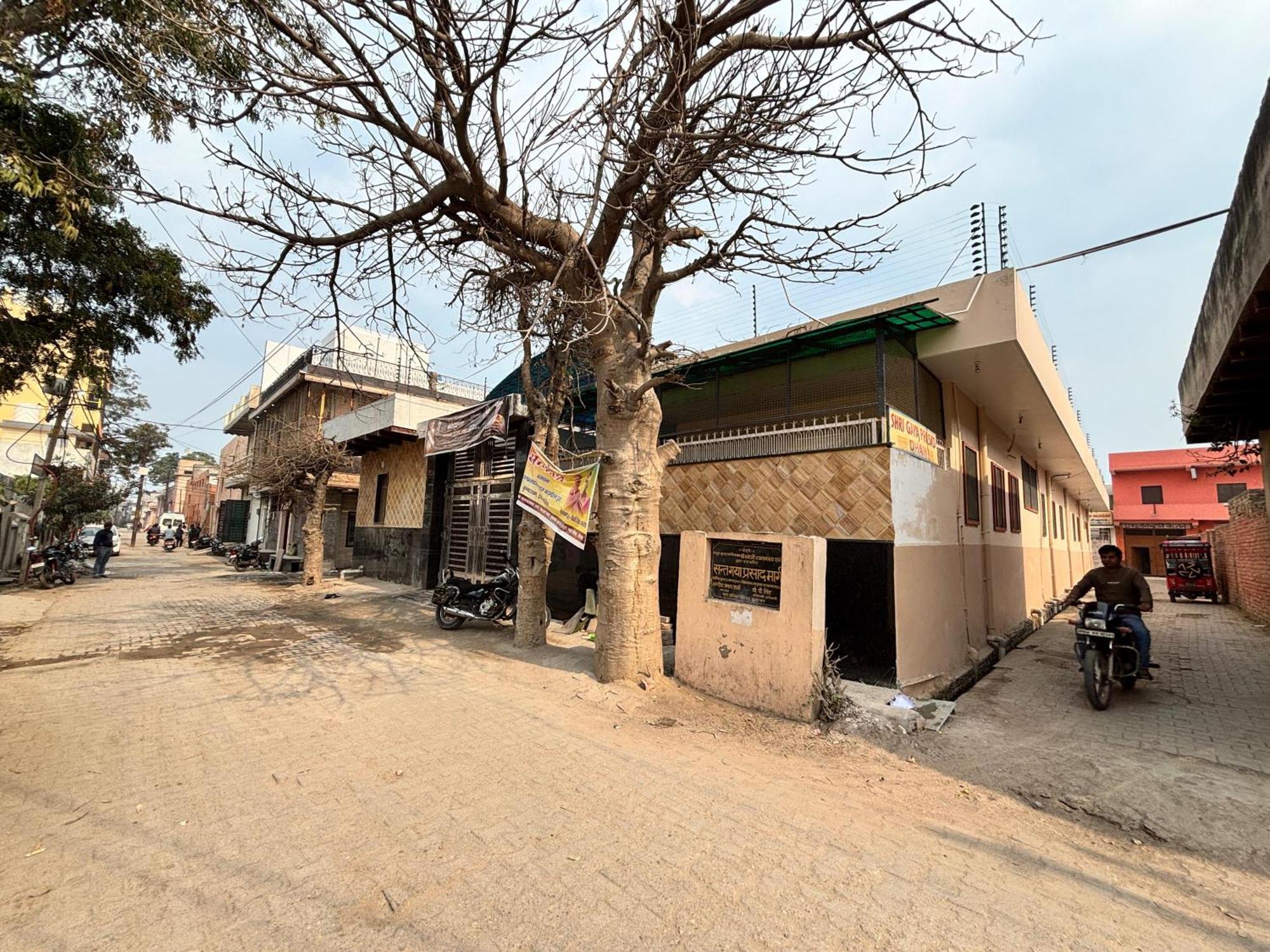 Shri Balaji Dham Hotel Vrindavan Exterior photo